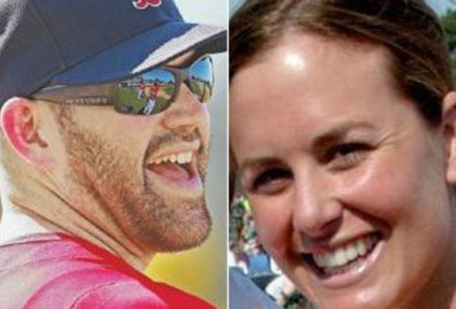 Kevin Youkilis and Julie Brady tie the knot