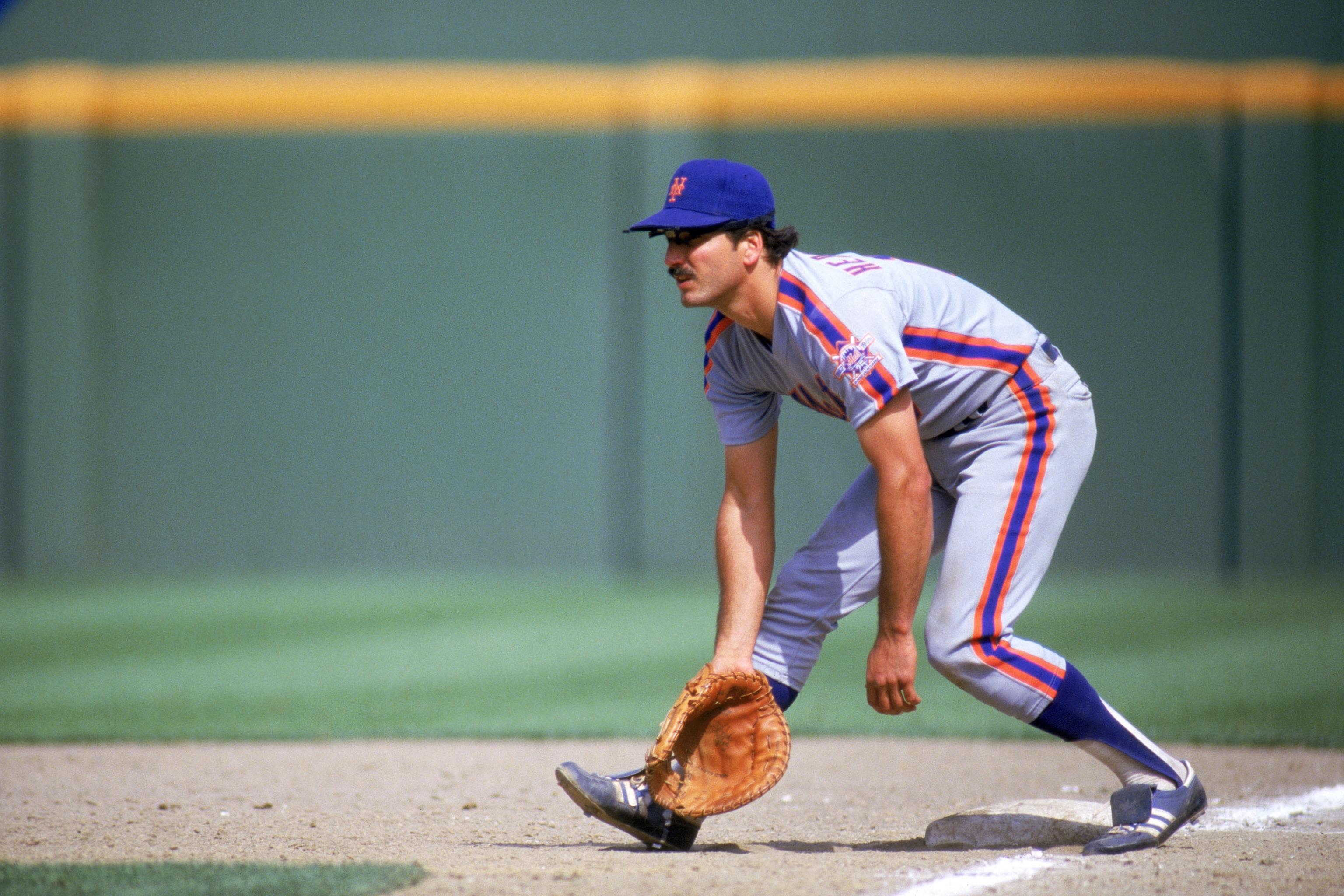 Mets legend Keith Hernandez recovering from shoulder surgery 