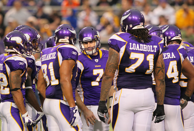 Minnesota Vikings: LB Kenny Onatolu, RB Lorenzo Booker will not