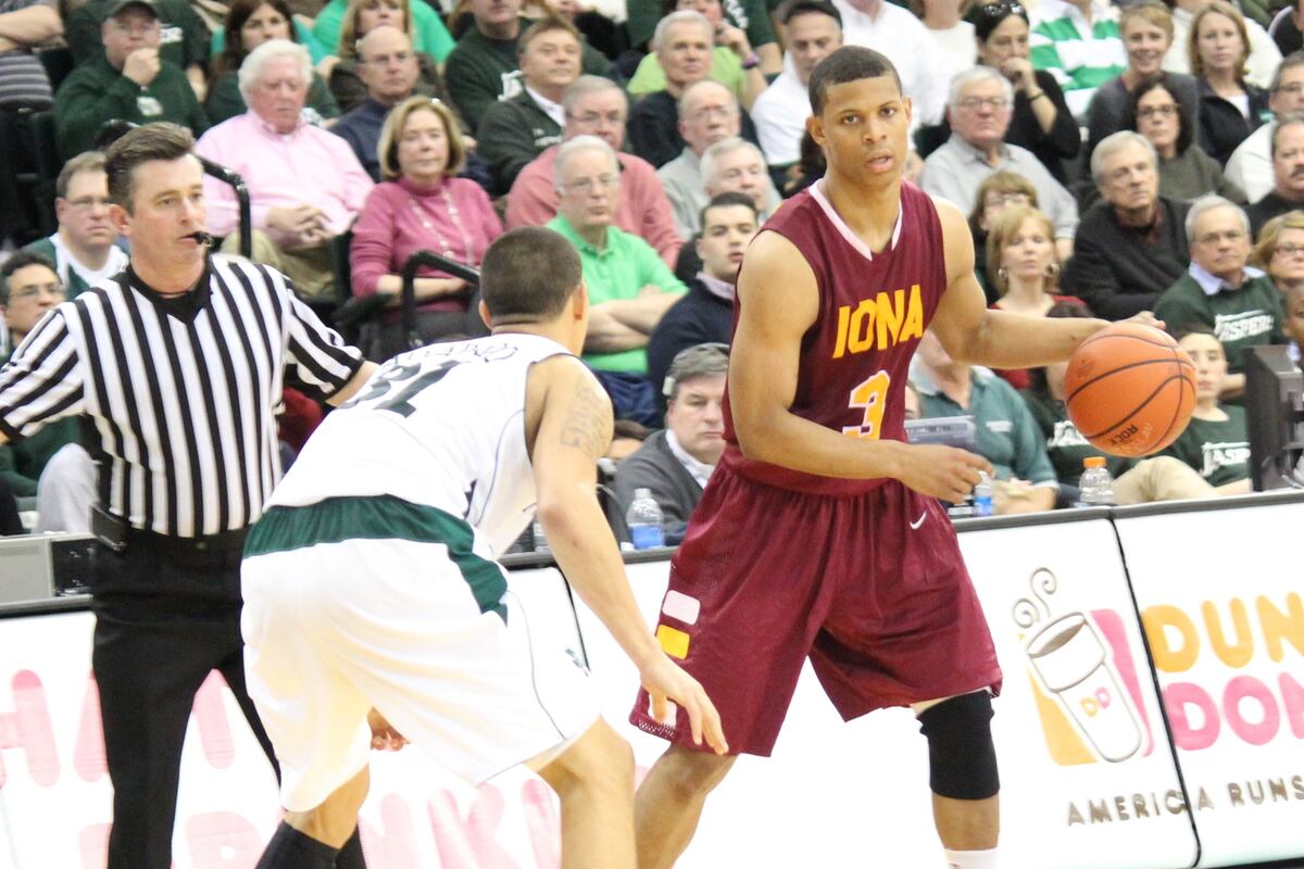 Iona Basketball Gaels Play Fairfield for First Place in the Metro