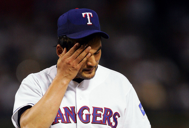 Rangers Avoid Arbitration With Deals for Gallo, Santana – NBC 5 Dallas-Fort  Worth