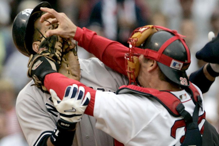 Varitek will stay with Sox