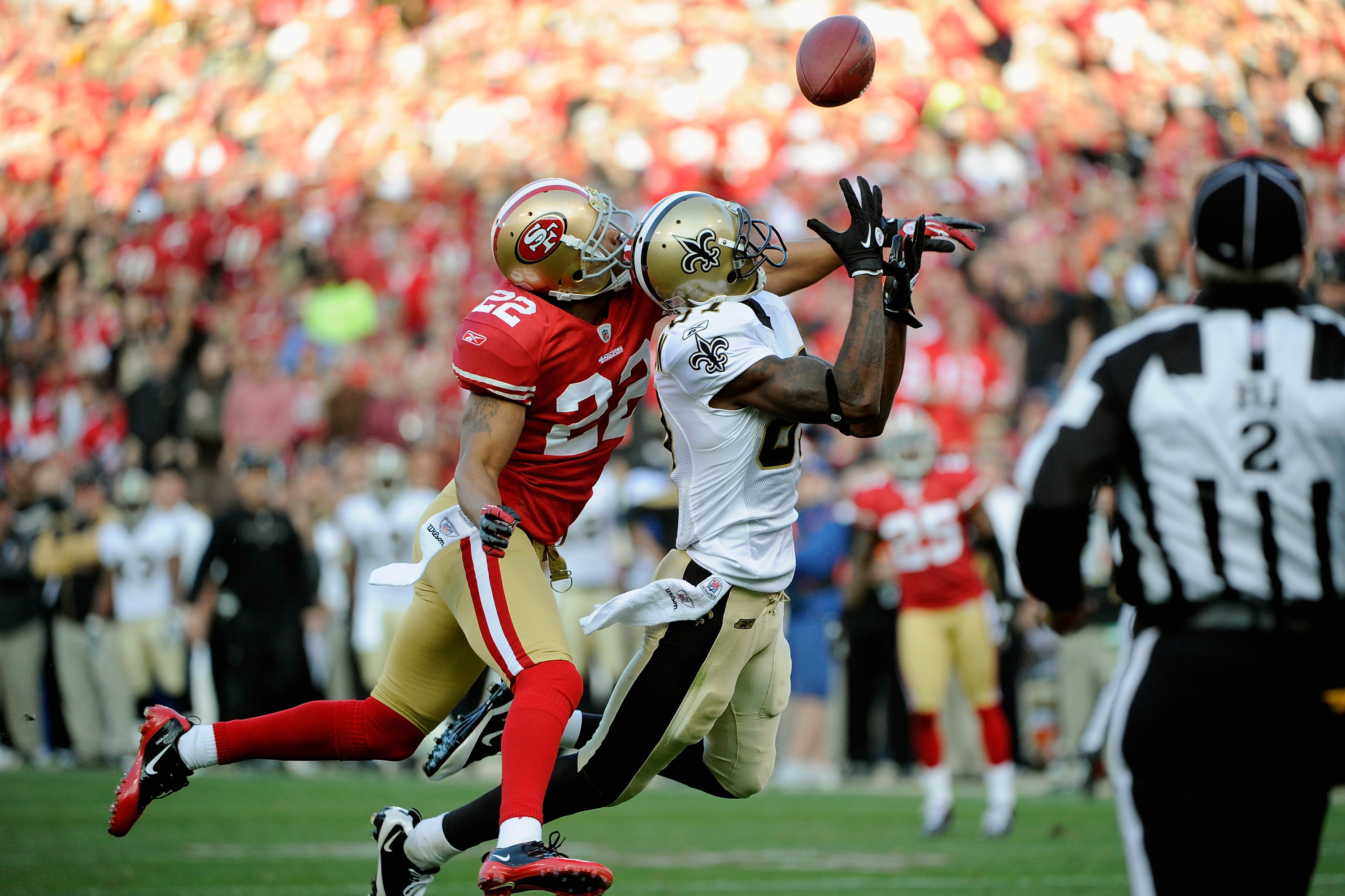 Marques Colston restructures contract, remains with the Saints