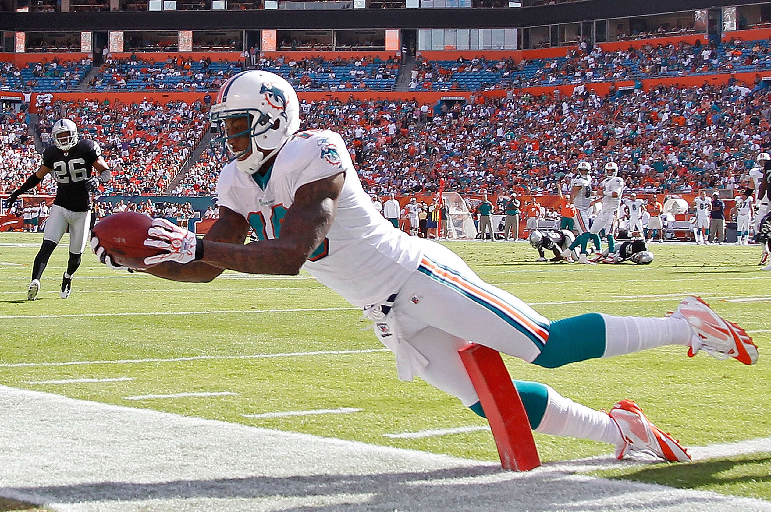 Chicago Bears Trade For Brandon Marshall From Miami Dolphins