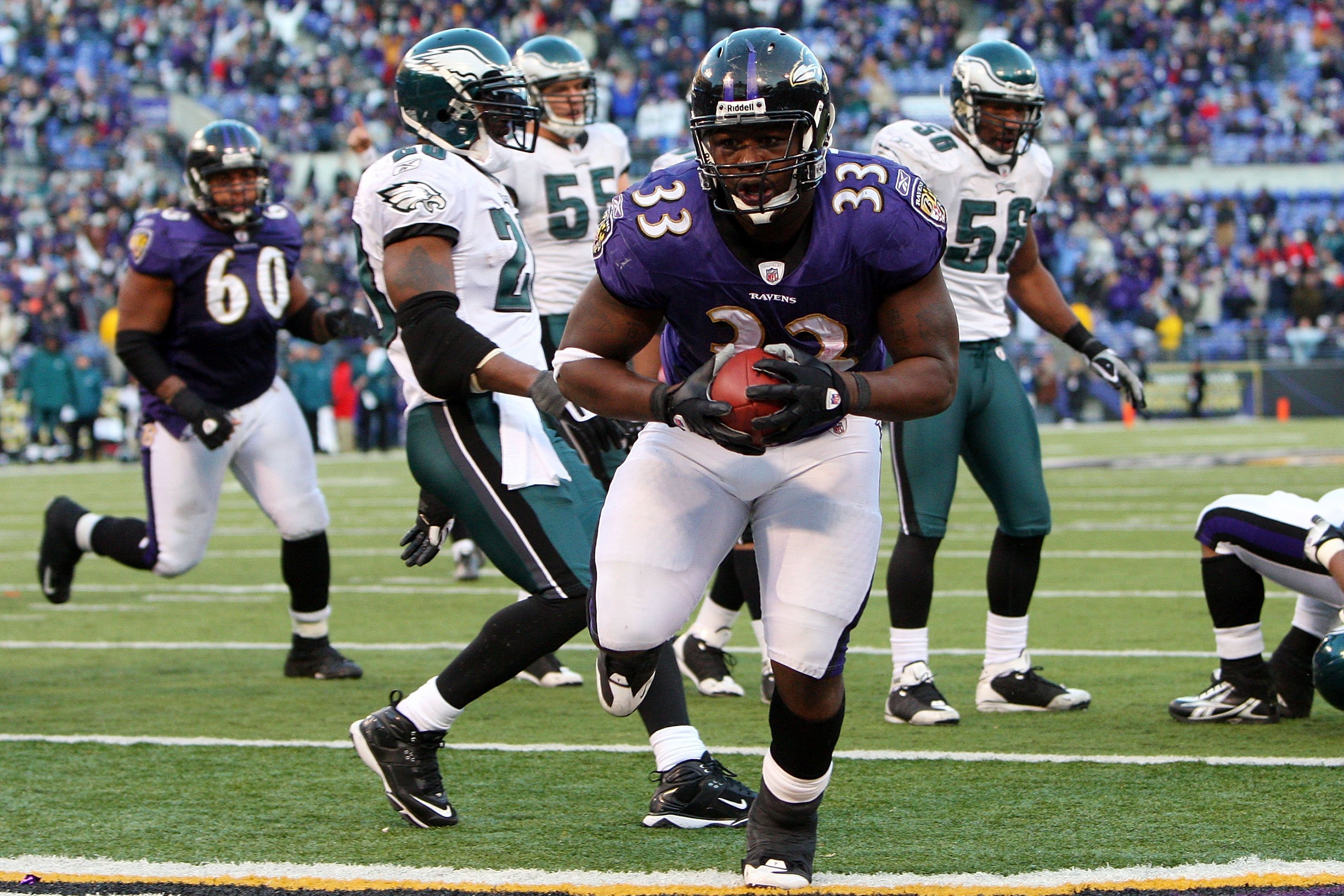 Baltimore Ravens running back Le'Ron McClain carries the ball