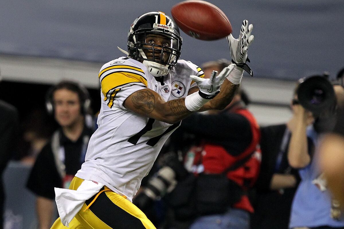 Pittsburgh Steelers All Quiet on the Mike Wallace Front, but for How