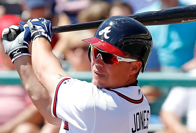 Chipper Jones flubs foul ball in stands at Braves' NLDS Game 3 National  News - Bally Sports