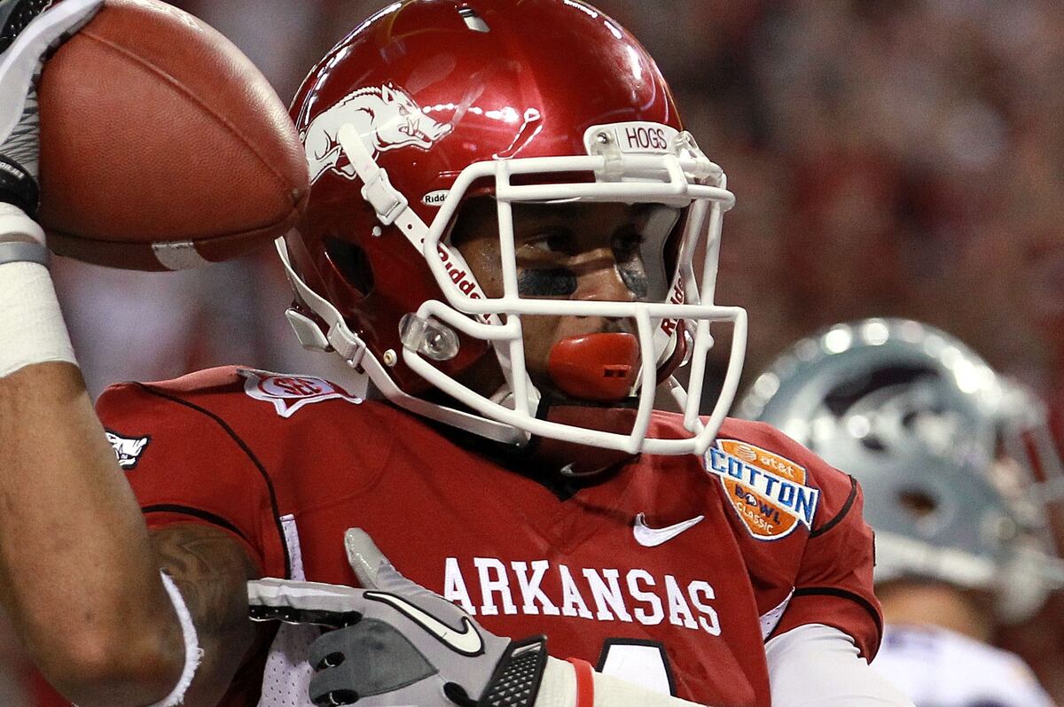 2012 NFL Draft's Biggest Sleeper Arkansas Wide Receiver Jarius Wright