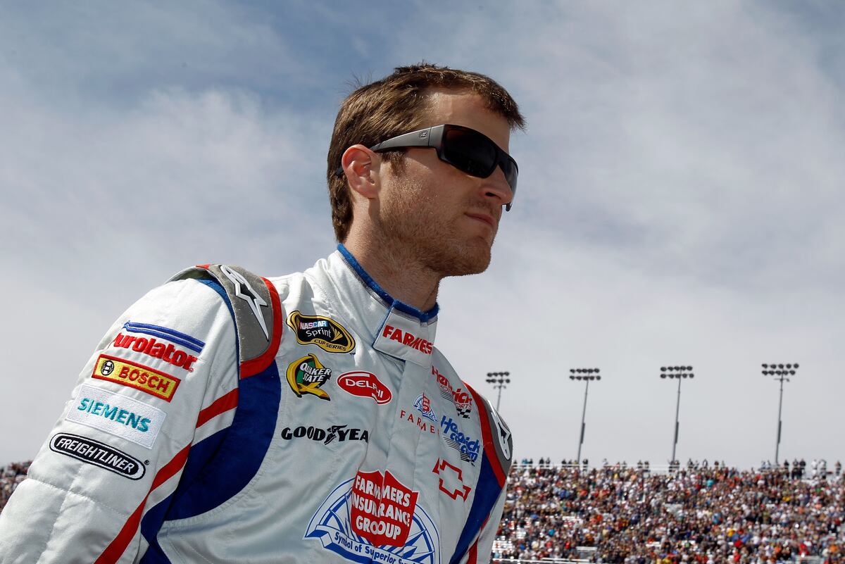 NASCAR Sprint Cup Series: What Is Keeping Kasey Kahne Down ...