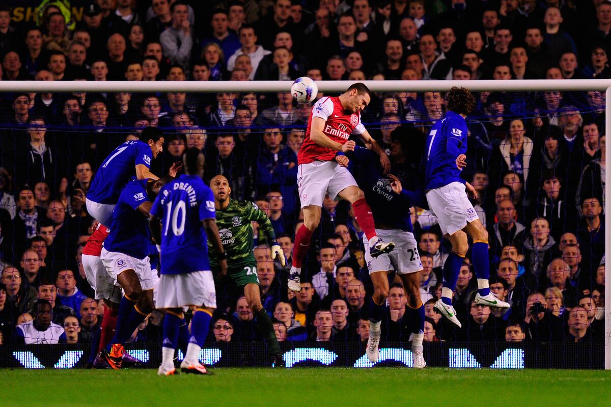 Everton vs. Arsenal: The Tactics of Arsenal's 1-0 Victory ...