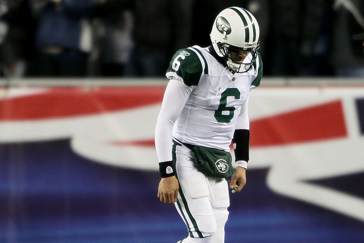Tim Tebow Traded to Jets: How Long Before Mark Sanchez Melts Down? | Bleacher Report | Latest ...