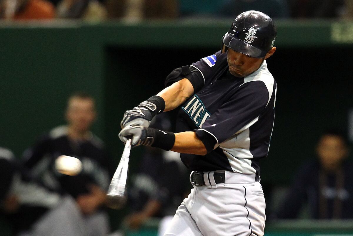 Mariners vs. Athletics 2012 MLB Season Opener from the Tokyo Dome