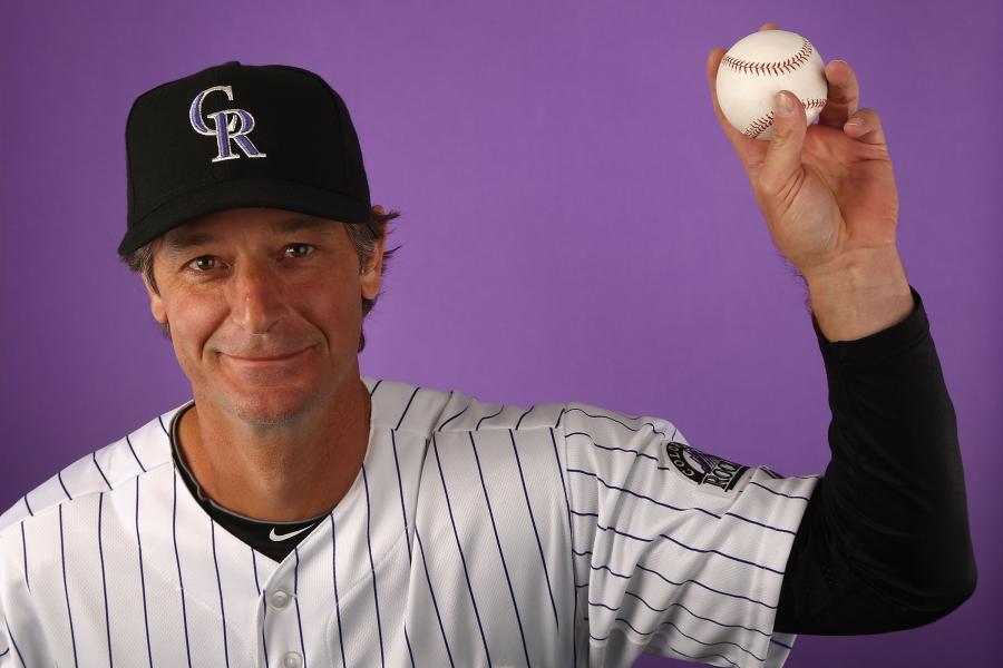 How was Jamie Moyer an effective pitcher despite throwing really slow  fastballs? - Quora