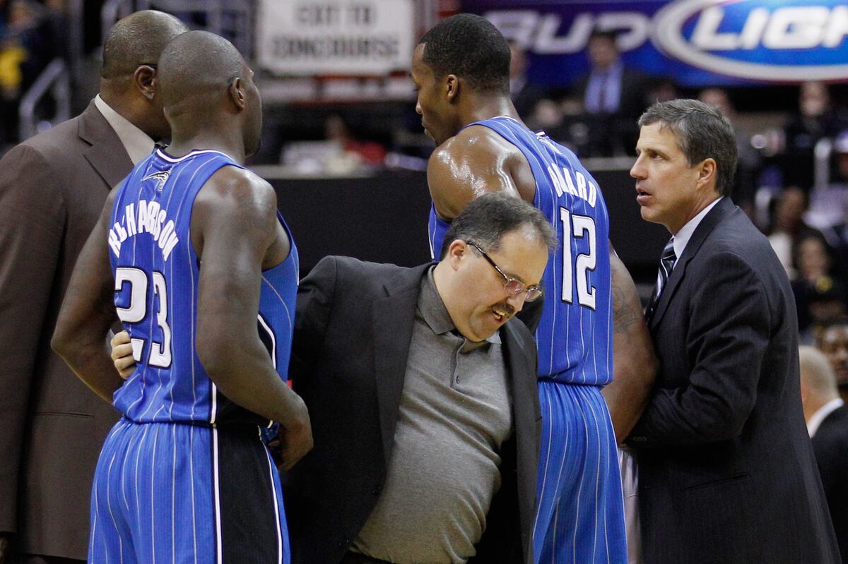 Stan Van Gundy vs. Dwight Howard: Nobody Wins in This War ...