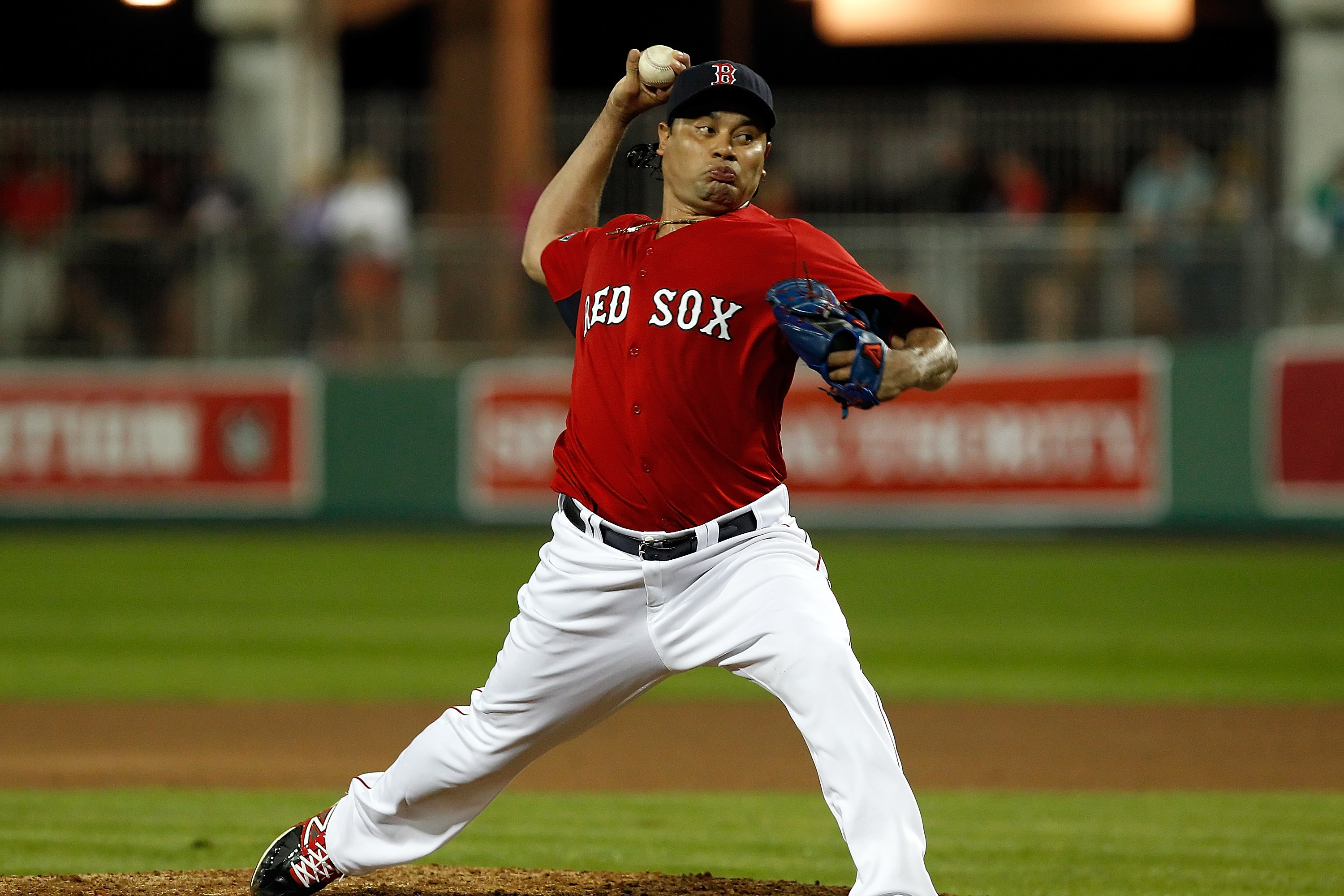 Red Sox must abandon bullpen committee by naming a closer