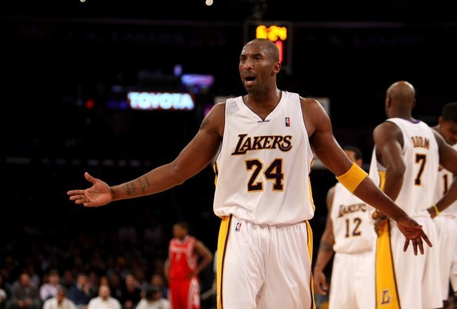 Andrew Bynum Ejected: Lakers Center Tossed After Dirty Play On