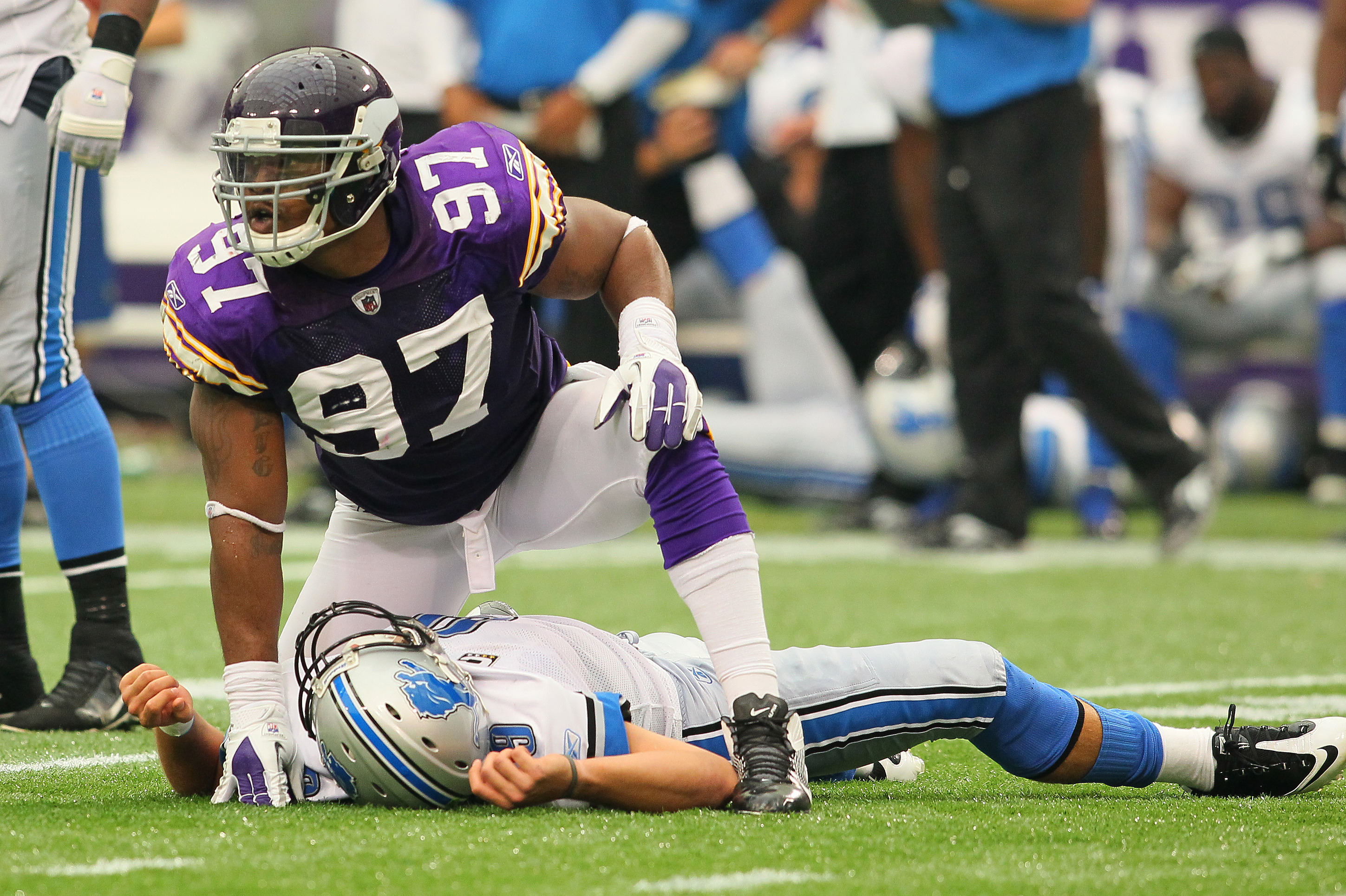 Everson Griffen puts Vikings on his back with a critical sack