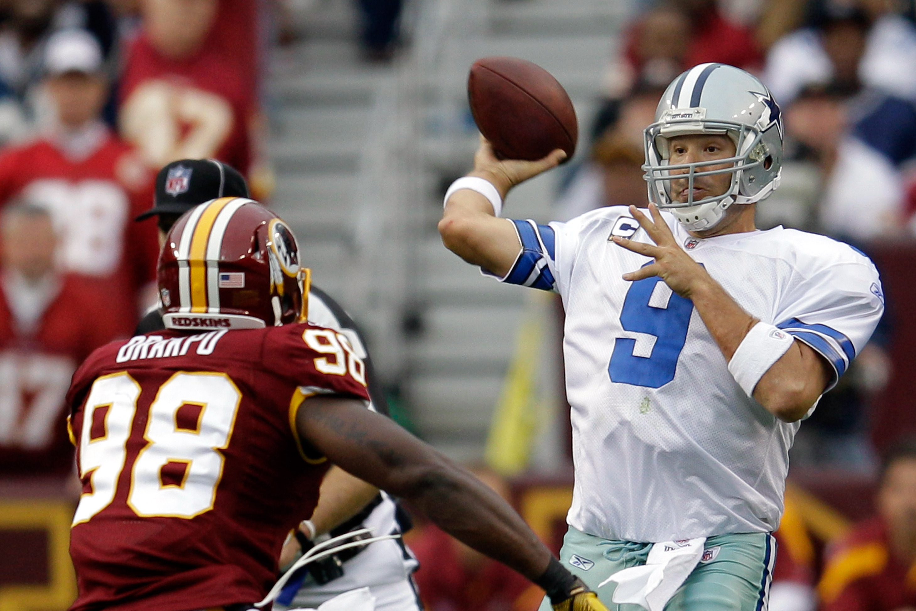 NFL Thanksgiving Day: Washington Redskins and RGIII beat Tony Romo and  Dallas Cowboys, NFL News