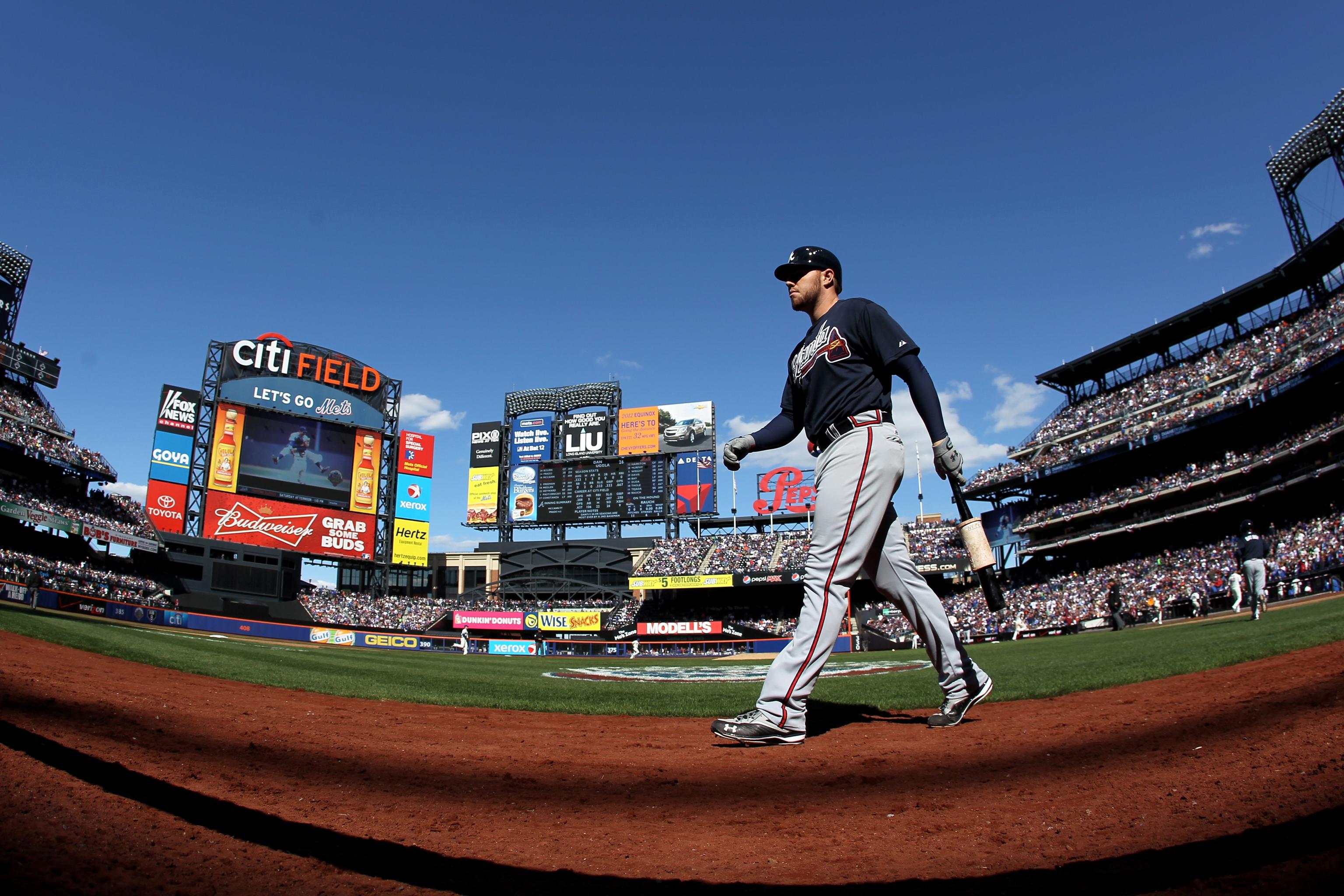 FREDDIE FREEMAN HITS BOMBS.