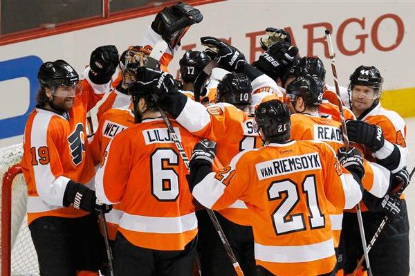 Philadelphia Flyers' Best and Worst Looks - Page 6