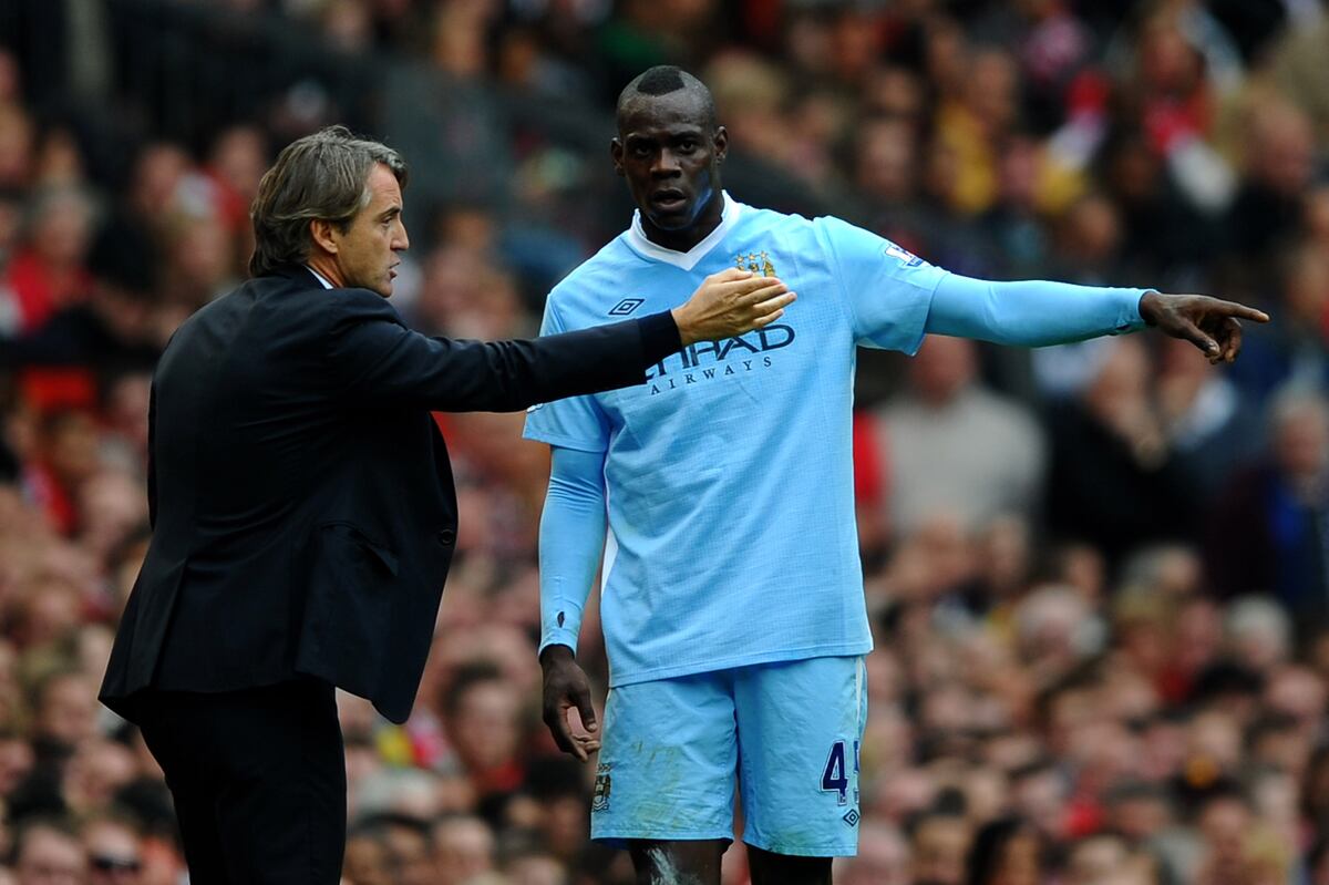 Manchester City vs. Manchester United: Starting Mario ...