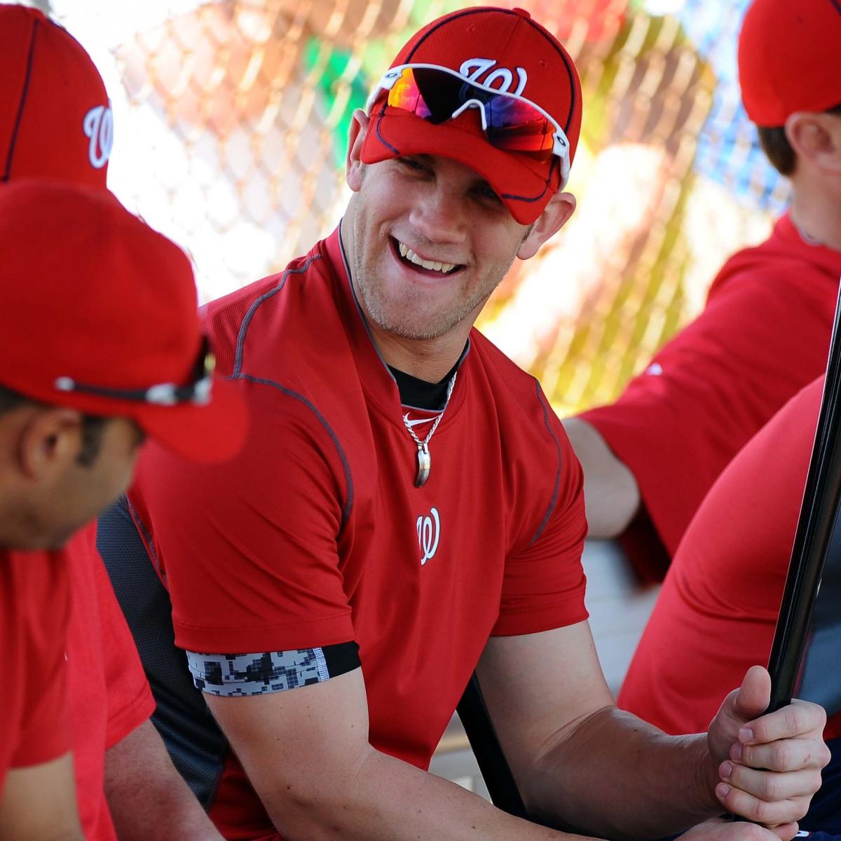 Bryce Harper wears Cowboys hat at National Zoo