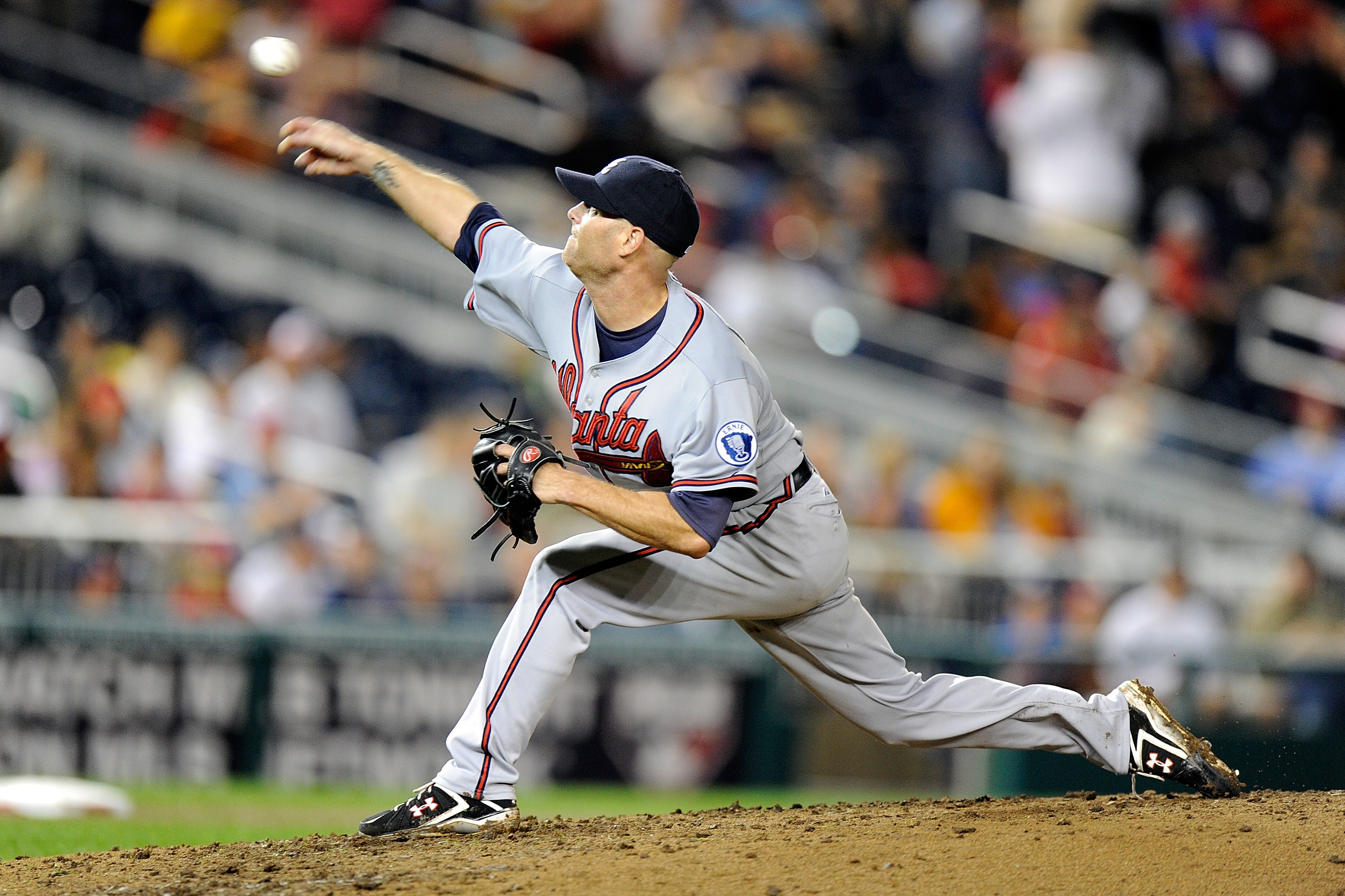Atlanta Braves starter Tim Hudson throws a pitch during the first