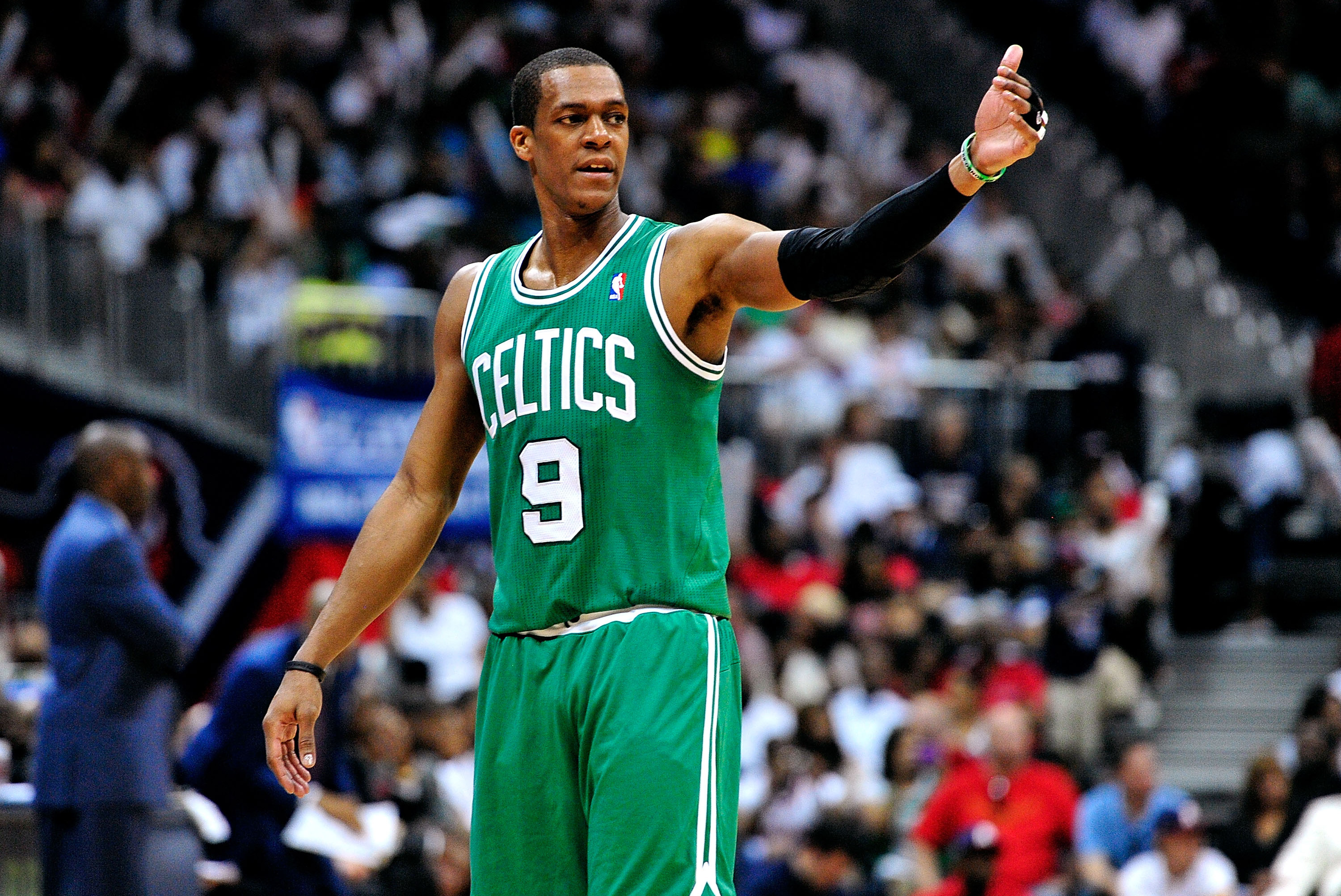 Ten years after heyday with Celtics, Rajon Rondo back in the