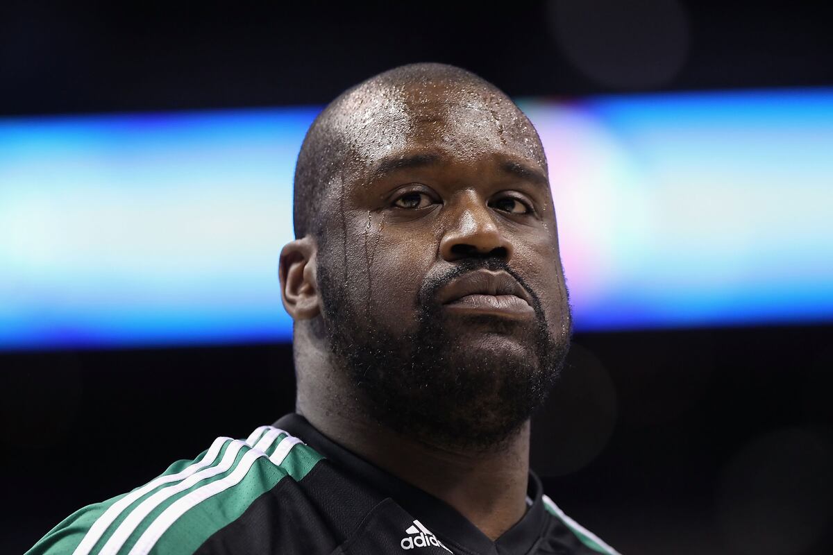 Shaquille O Neal Earns Doctorate From Barry University Bleacher 