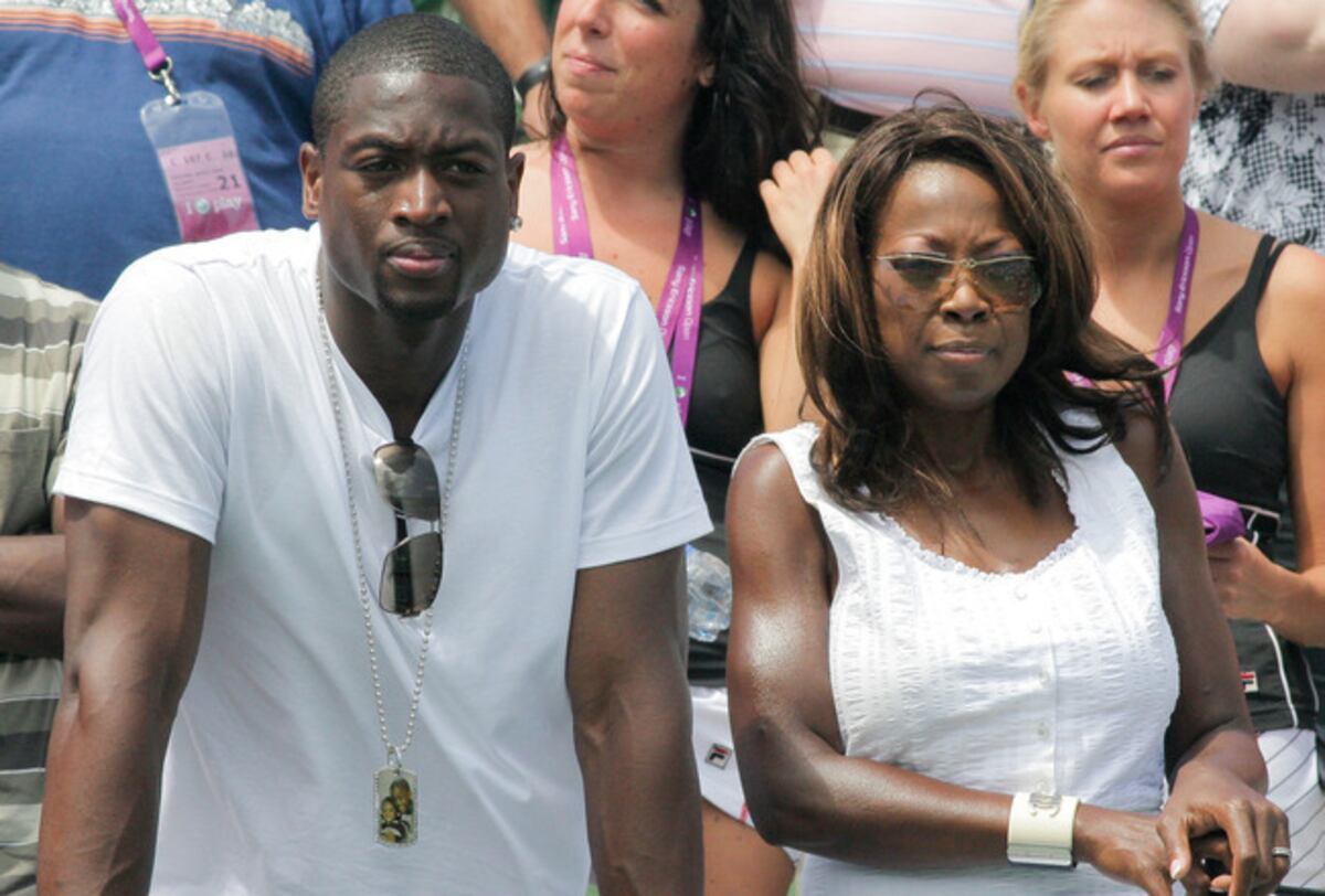 The Weirdest Sports Couples You Probably Forgot About Bleacher