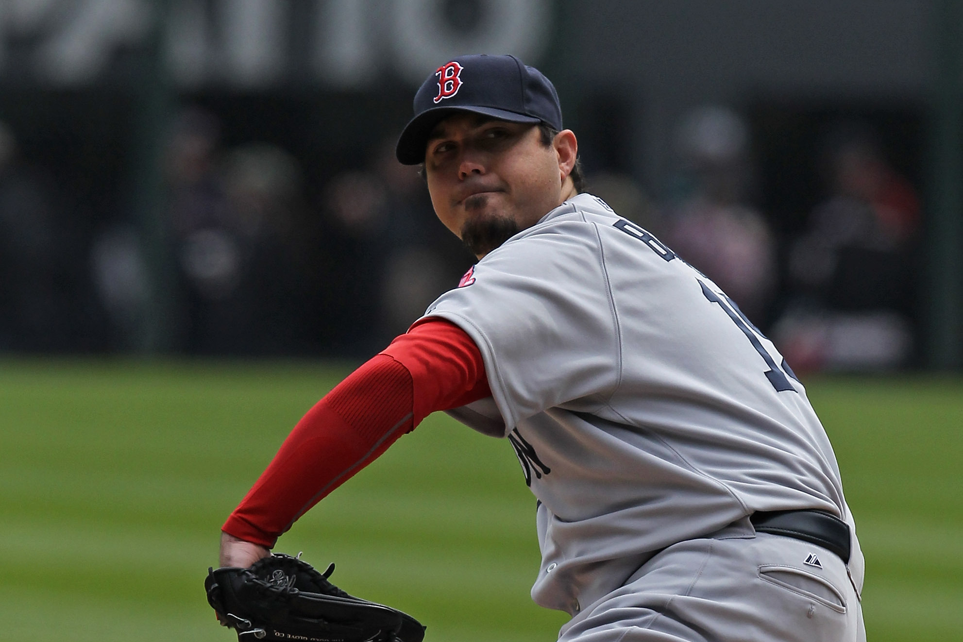 For Josh Beckett, issue is par for the course - The Boston Globe