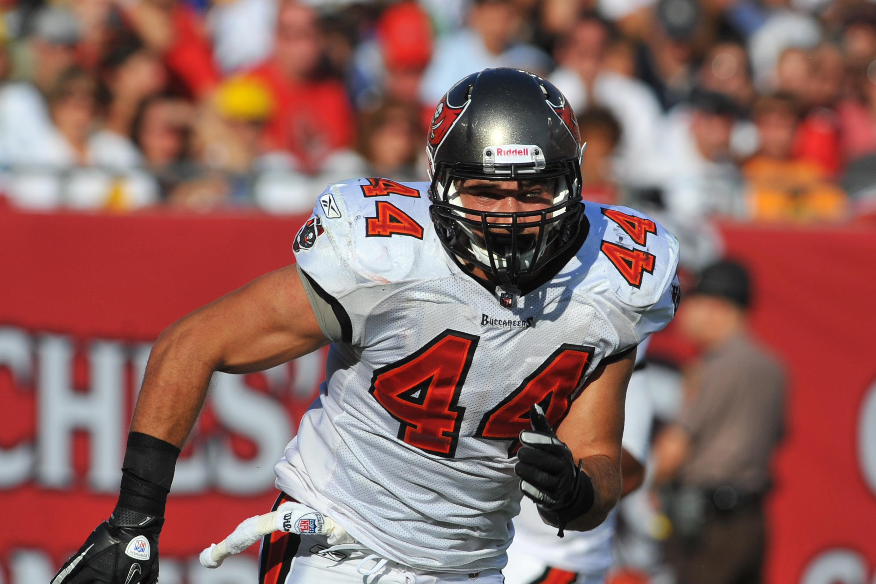 Tampa Bay Buccaneers fullback Erik Lorig (44) runs for yardage during the  first half of an NFL football game against the Jacksonville Jaguars in  Jacksonville, Fla., Sunday, Dec. 11, 2011. (AP Photo/Phelan