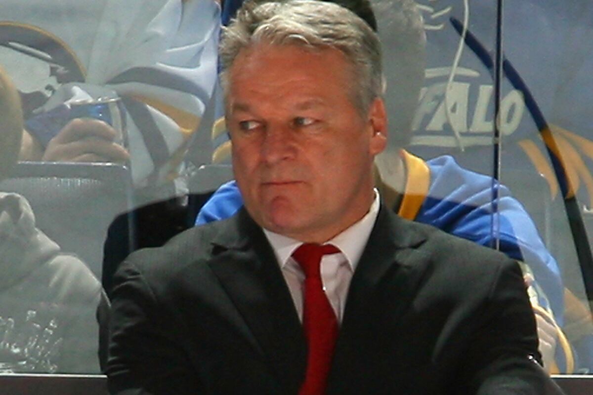 Dale Hunter Washington Capitals Coach Steps Down After Intense NHL