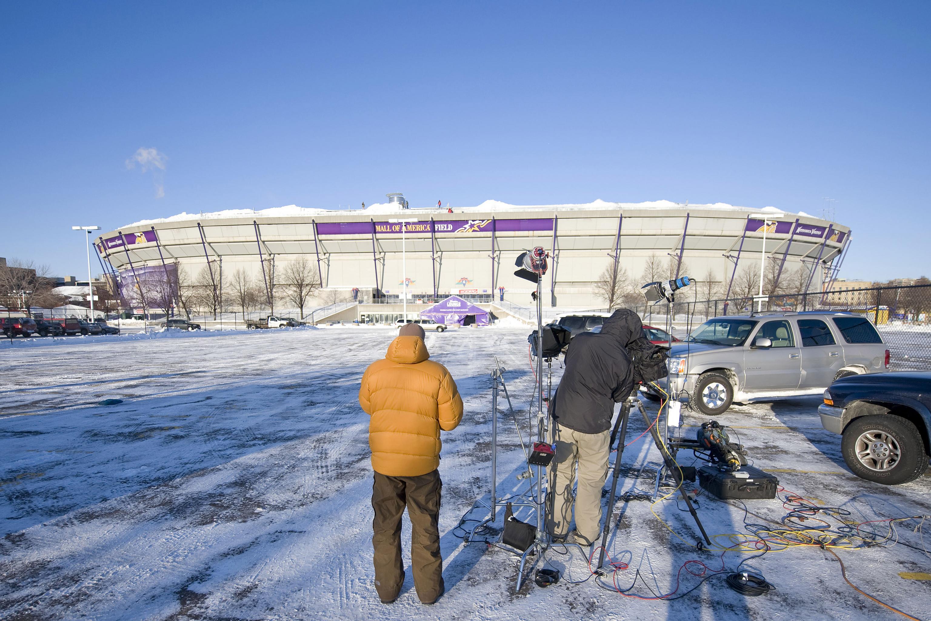 Latest Vikings stadium proposal: Build on Metrodome parking lot