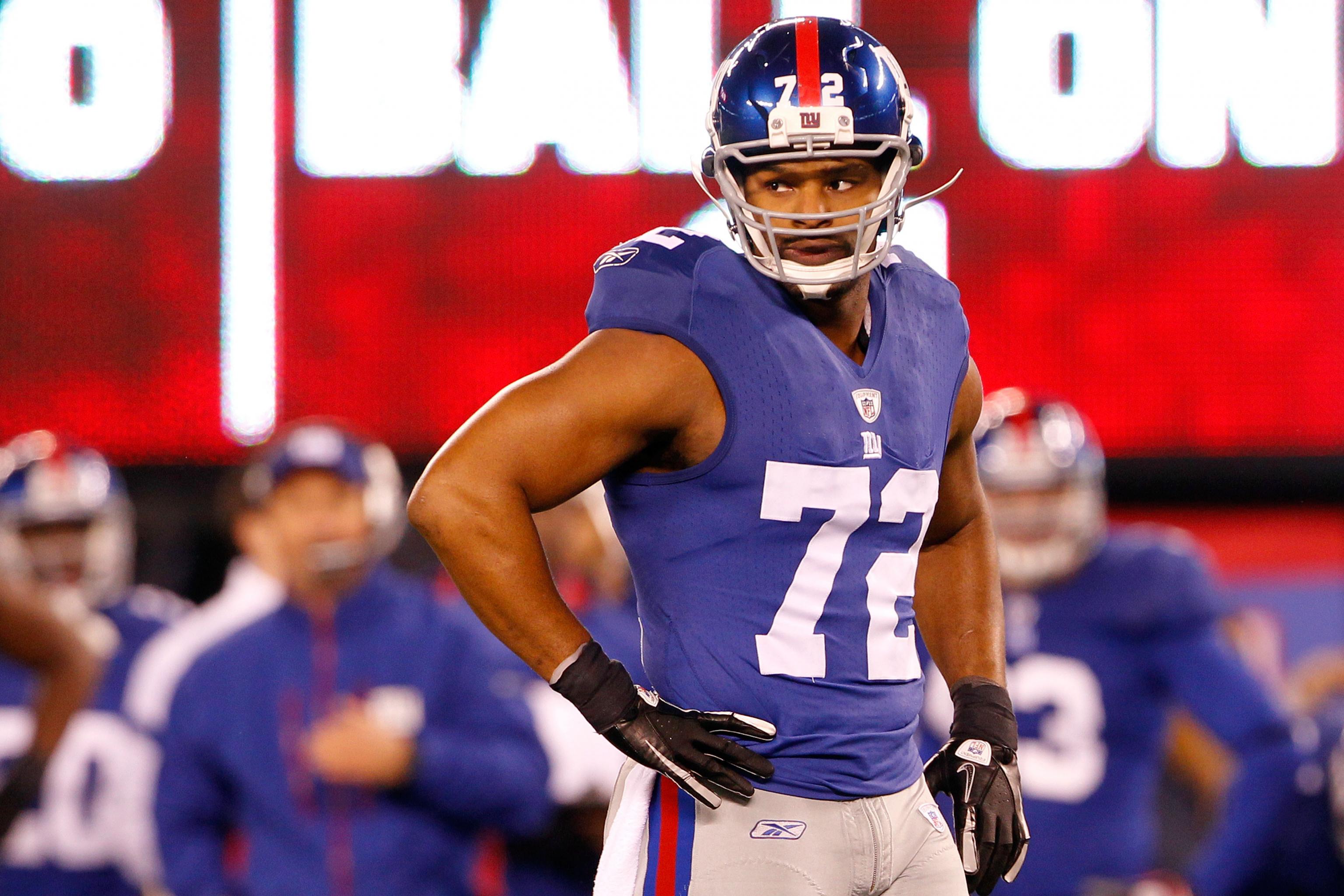 How much did Osi Umenyiora pay for his new number?