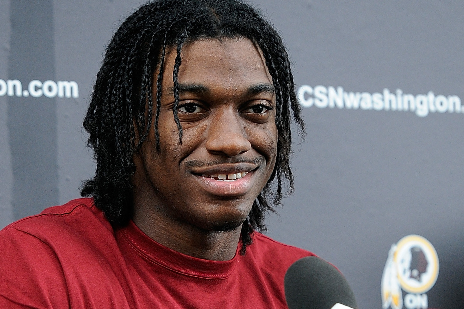 Bleacher Report on X: RGIII wearing the Redskins 80th anniversary