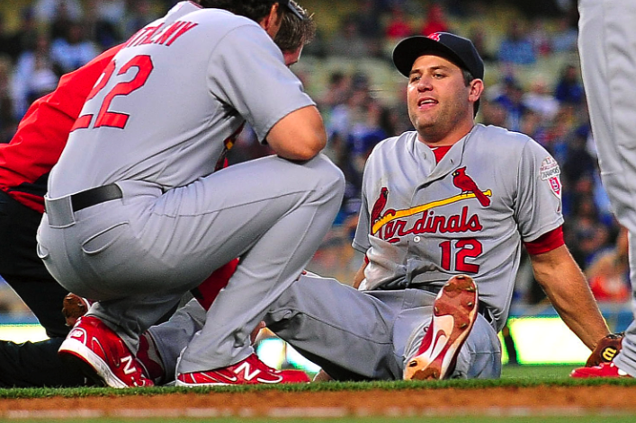 Cardinals' Lance Berkman back on DL with knee injury