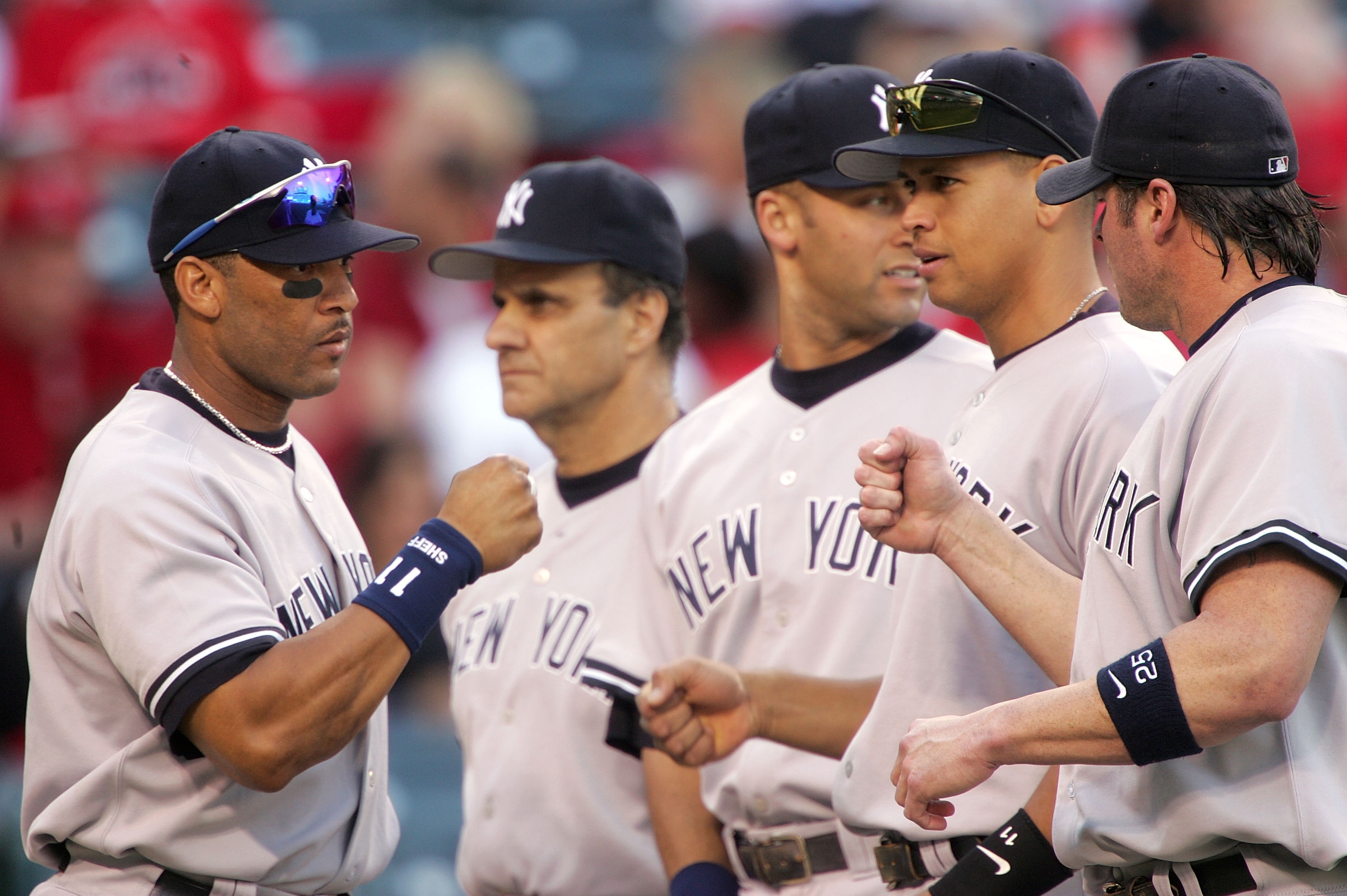 Alex Rodriguez not on list of former Yankees attending Derek Jeter