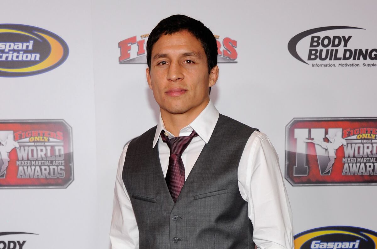 UFC 146 Predictions: Joseph Benavidez Gives Bleacher Report His JDS vs. Mir Pick | Bleacher ...