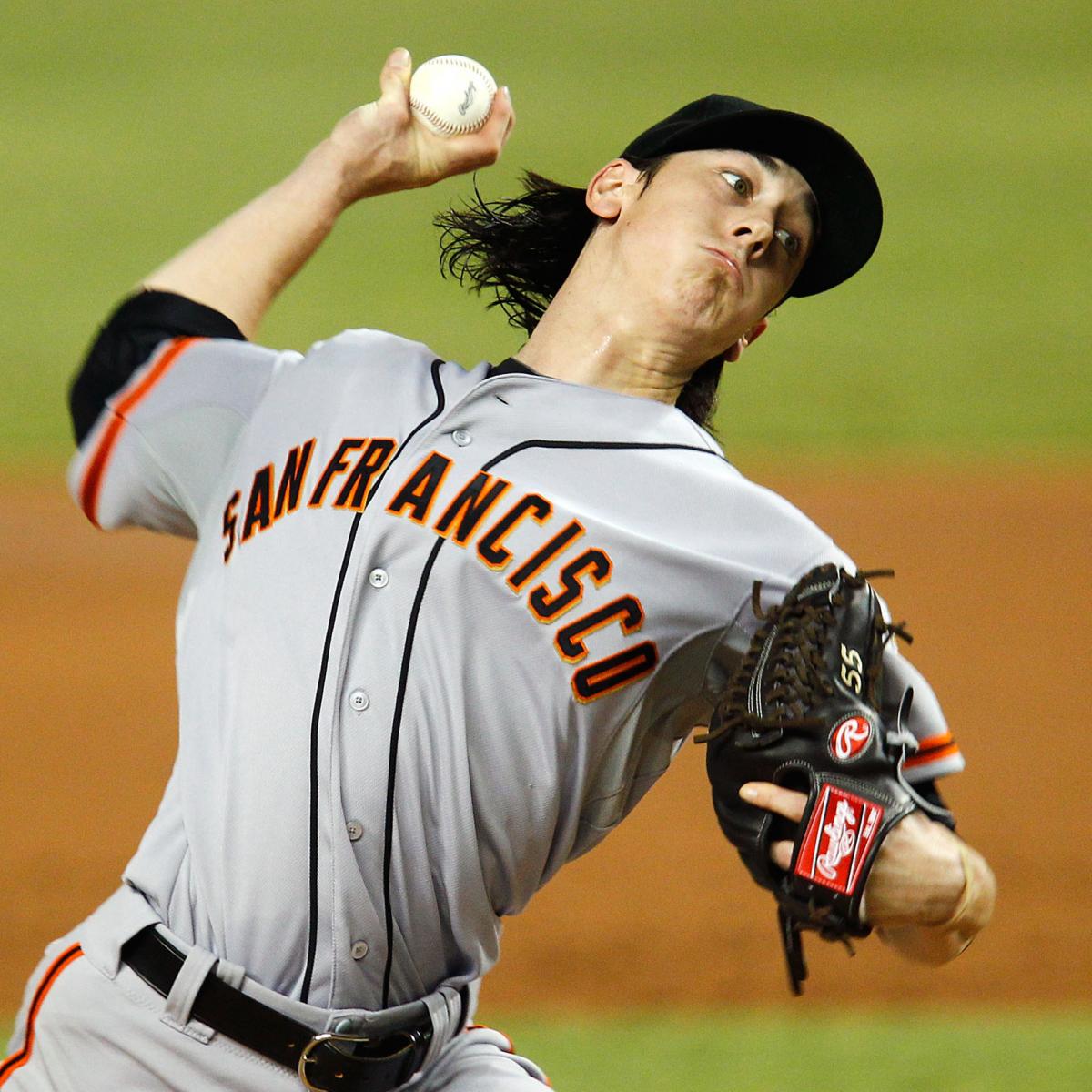 Giants pitcher Lincecum faces marijuana charge after traffic stop