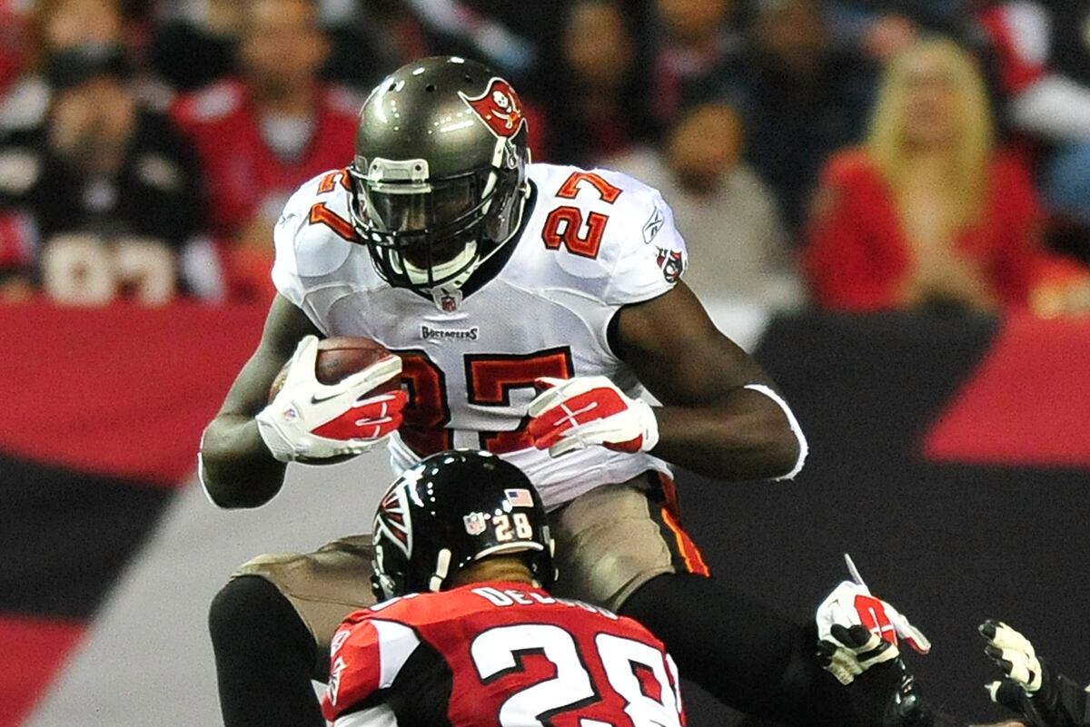 Tampa Bay Buccaneers Running Backs: Is There Really Enough Depth ...