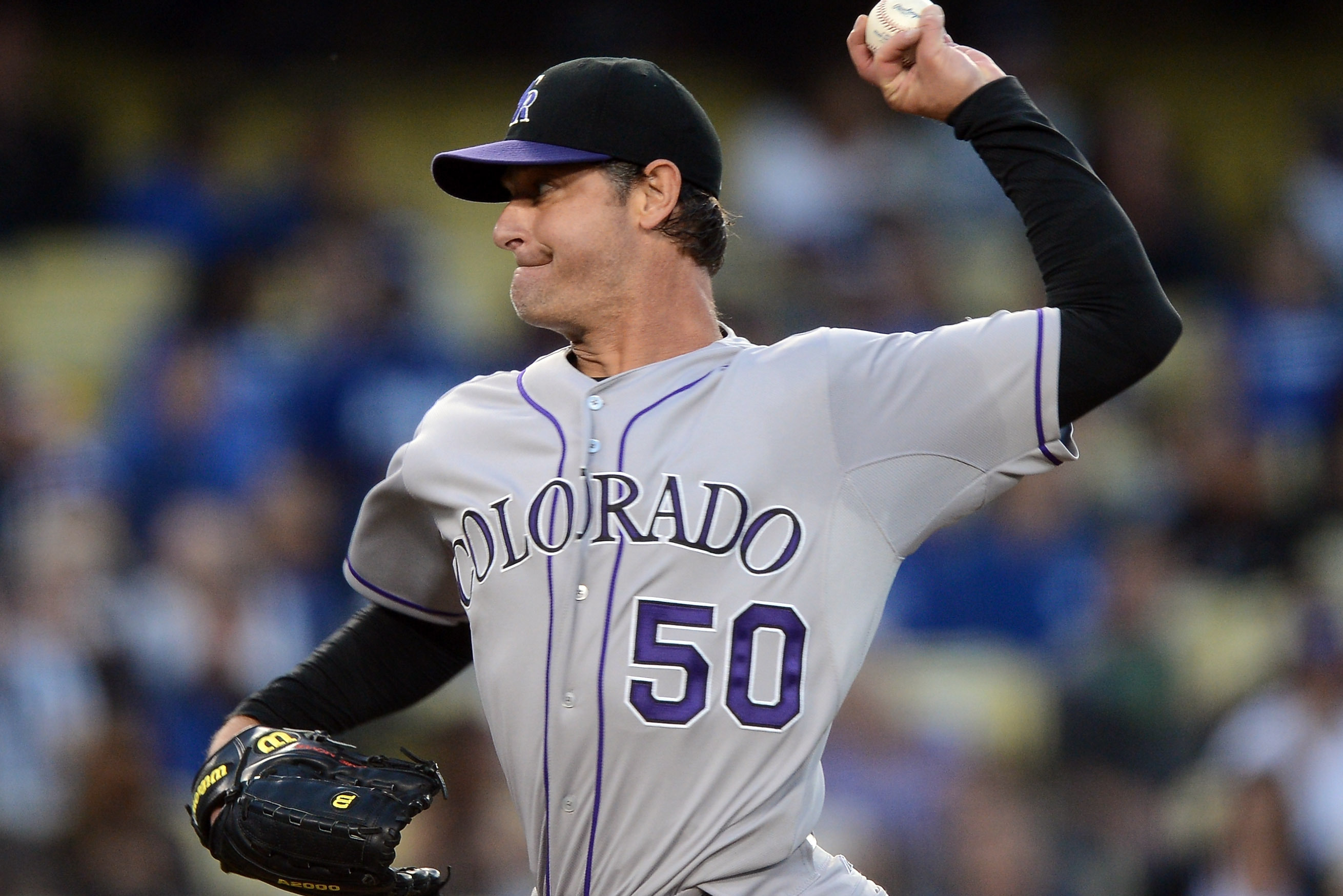 Orioles sign former Rockies pitcher Jamie Moyer to minor-league