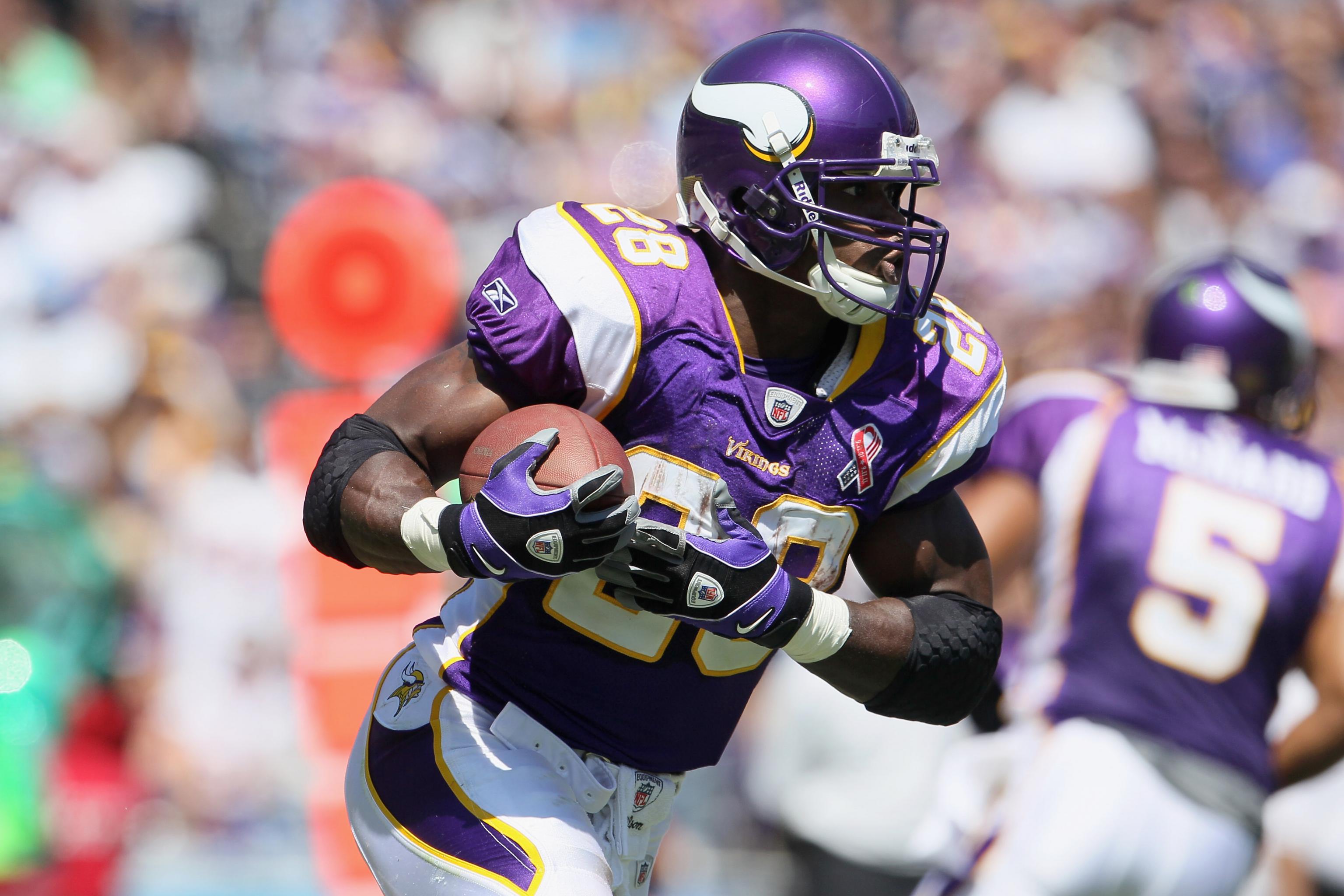 Prime Adrian Peterson is the greatest running back of all time