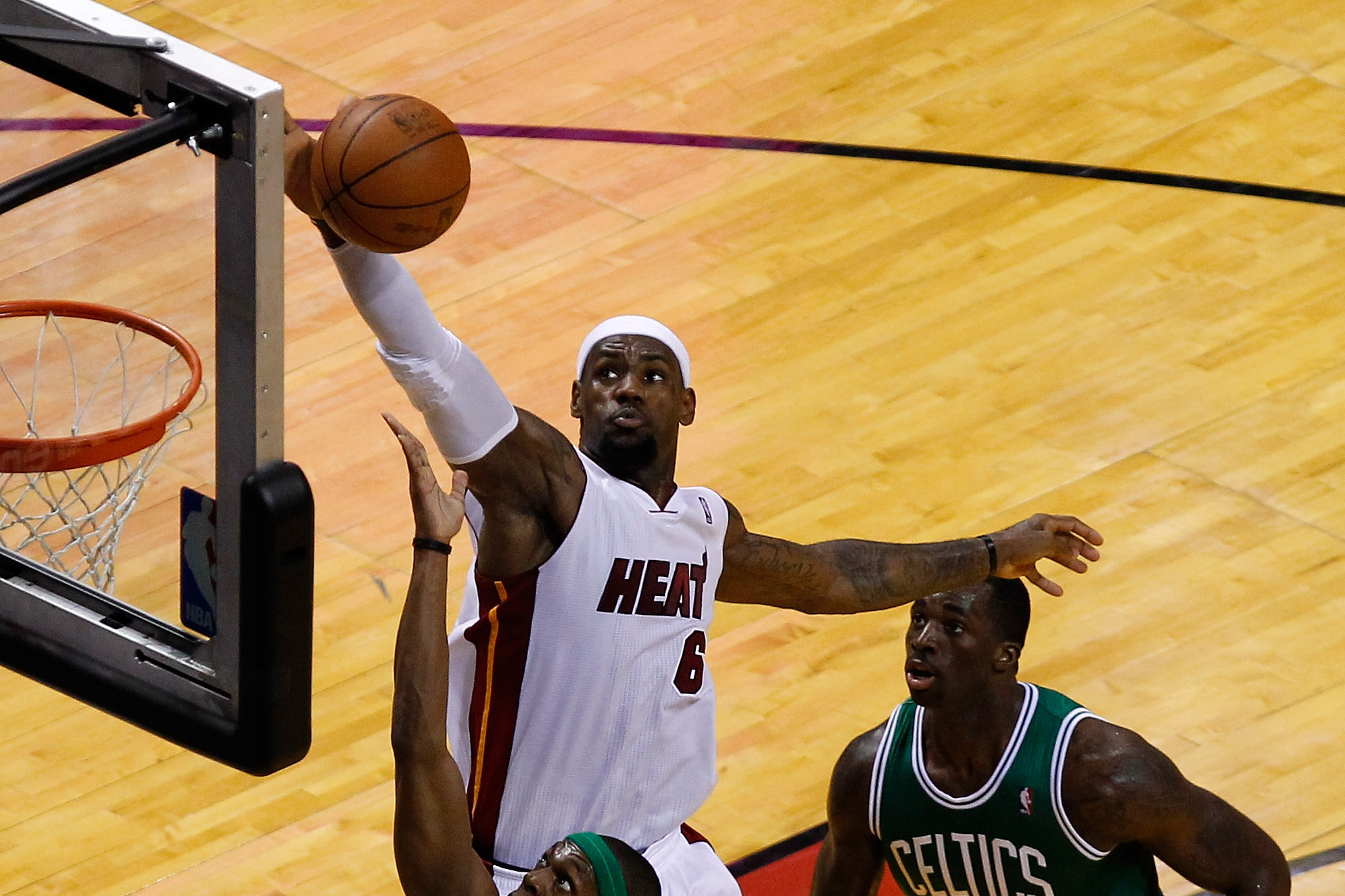 LeBron James Makes Game-Winner, Heat Beat Celtics [Video]