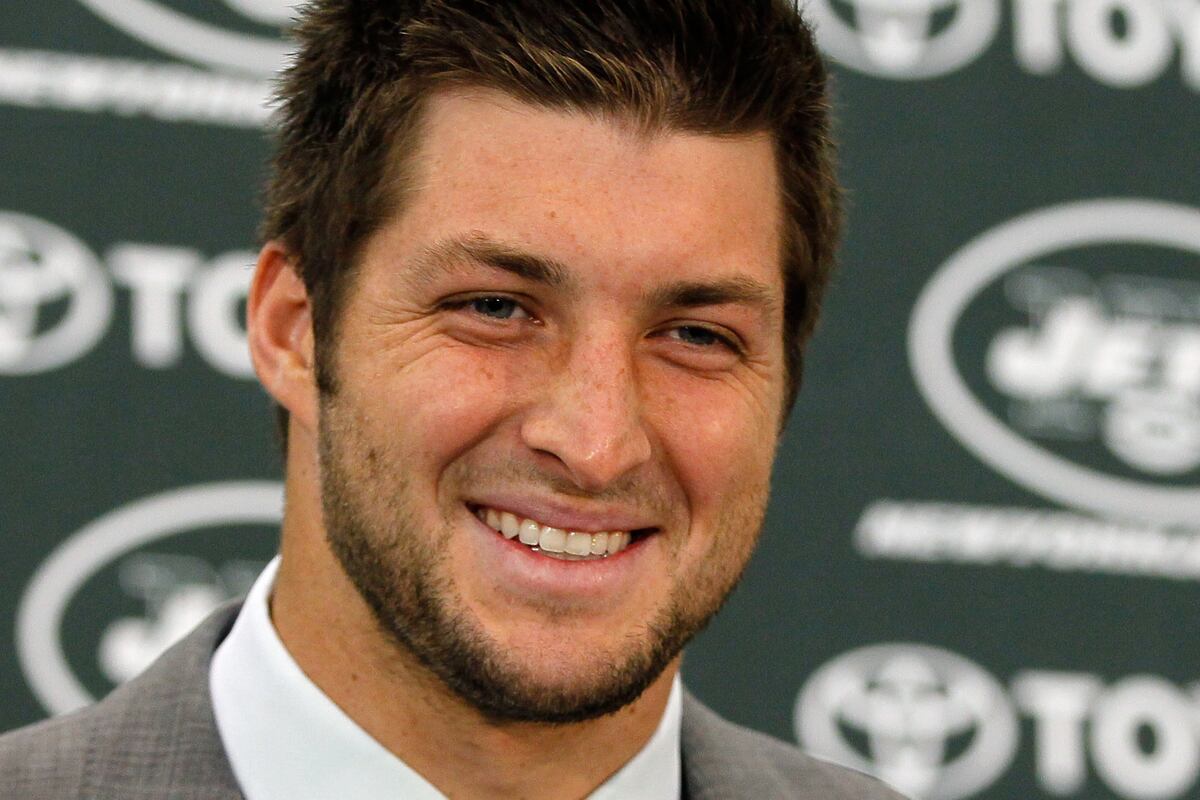 10 NFL Players With The Weirdest Endorsement Deals Bleacher Report