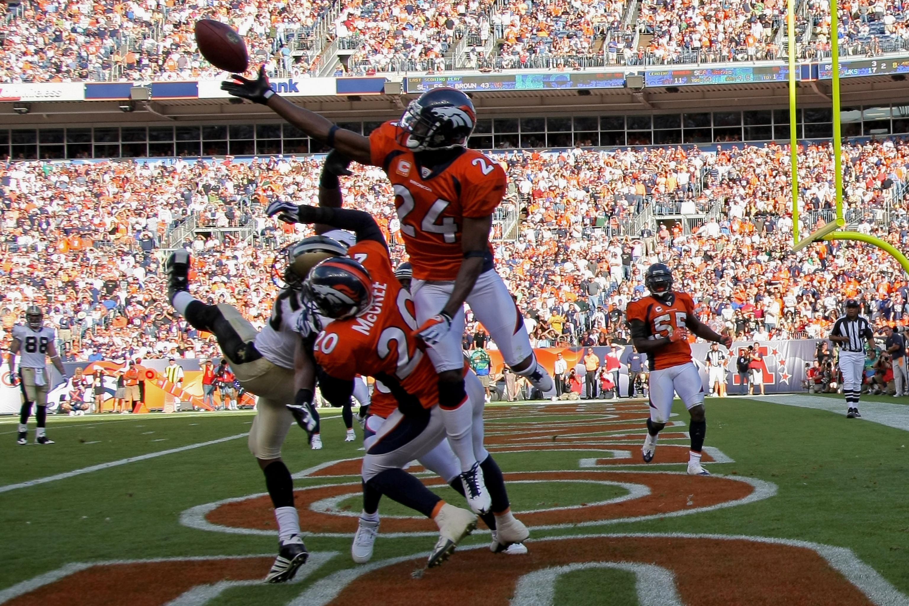 Broncos' 1977 Orange Crush defense honored at half of Colts