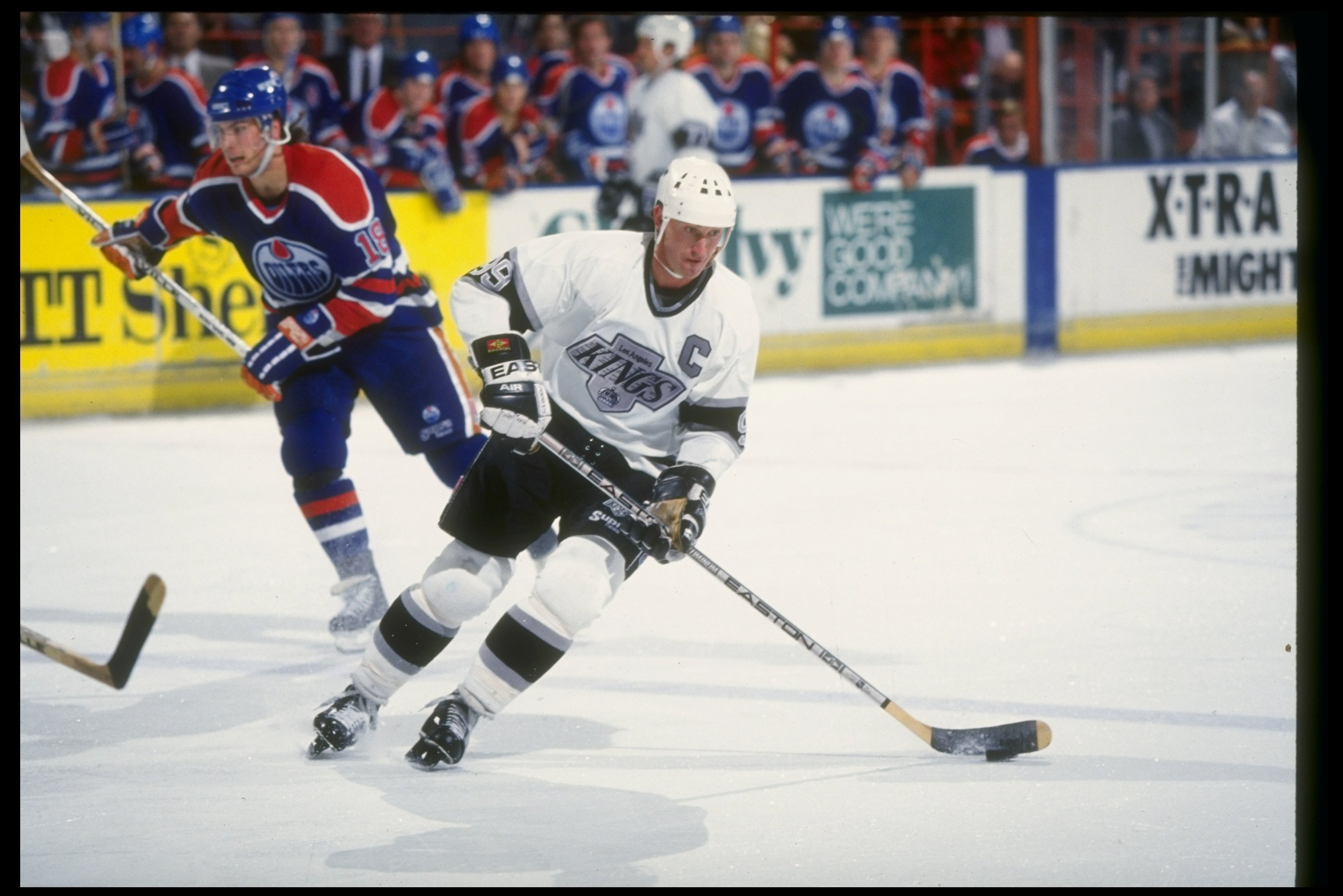 Today in Hockey History: Los Angeles Kings Wayne Gretzky 2nd in Points