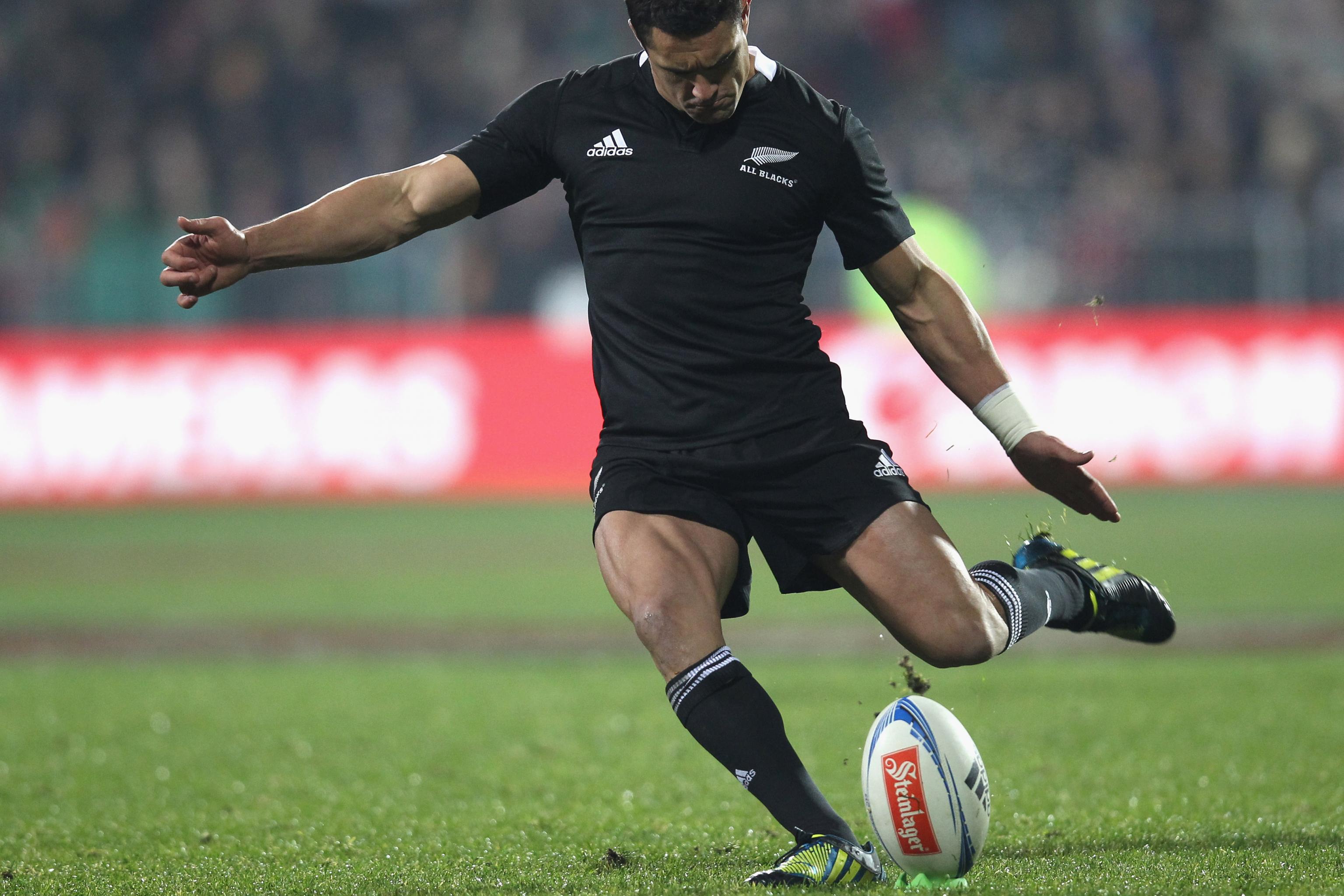 How old is Dan Carter, what is New Zealand All Blacks legend and