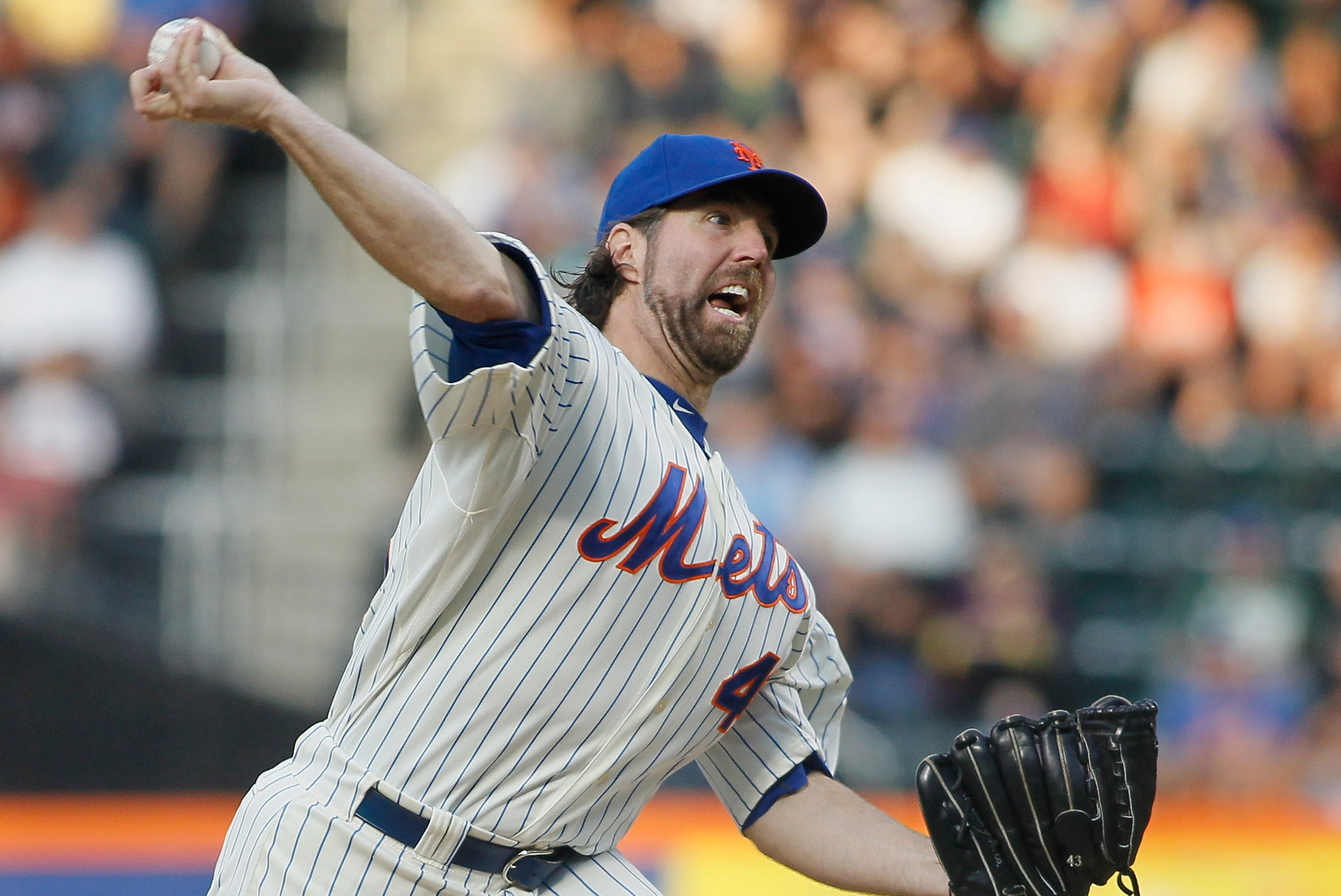 Love at first sight for R.A. Dickey 