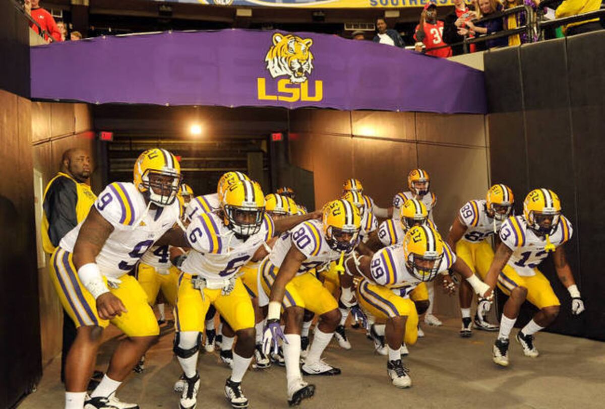 LSU Football: Picking Every 2012 Game on the Board Against the Spread